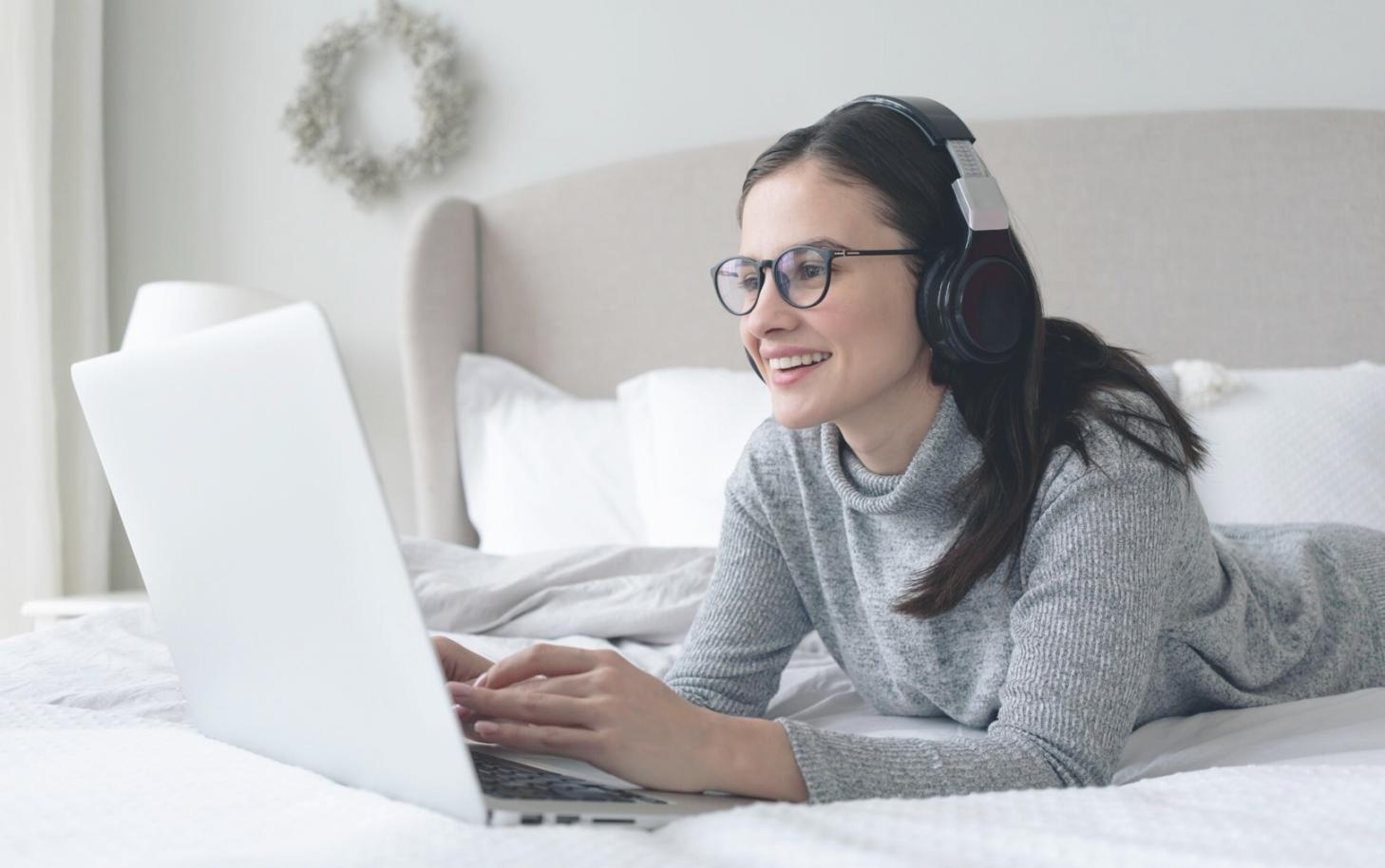 Рабочее пространство трейдера с аналитическими инструментами